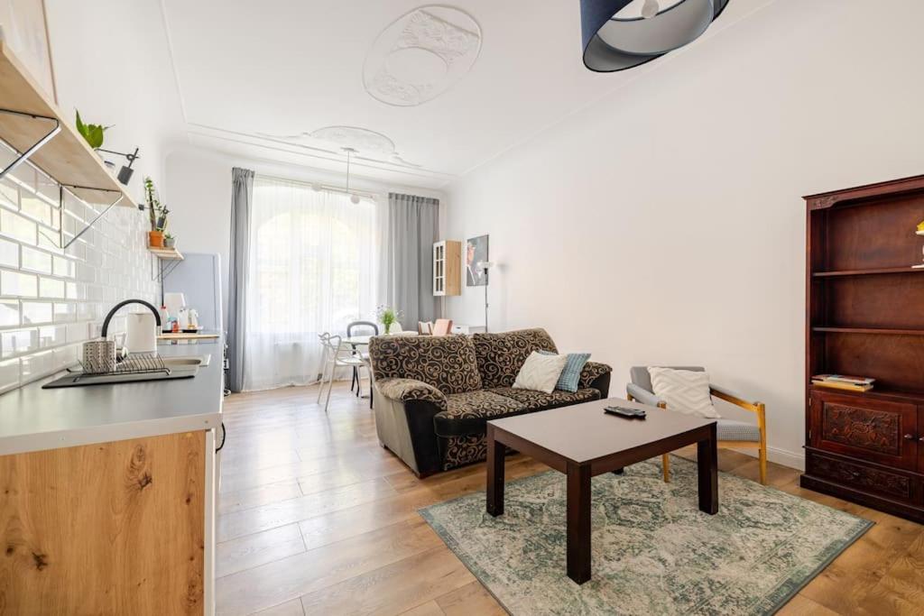 Apartament Rozeta Centrum 6Os Legnica Buitenkant foto